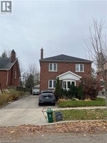 123 Krug St in Kitchener, ON - Building Photo