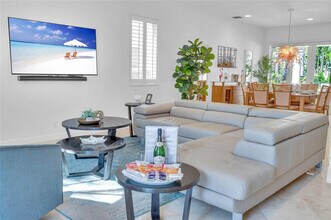 3315 NE 17th St in Fort Lauderdale, FL - Building Photo - Building Photo