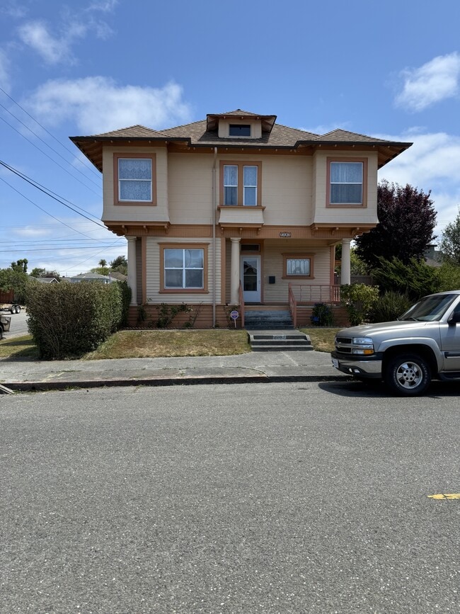 property at 2303 B St