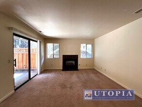 143 Torrey Pine Terrace in Santa Cruz, CA - Building Photo - Building Photo