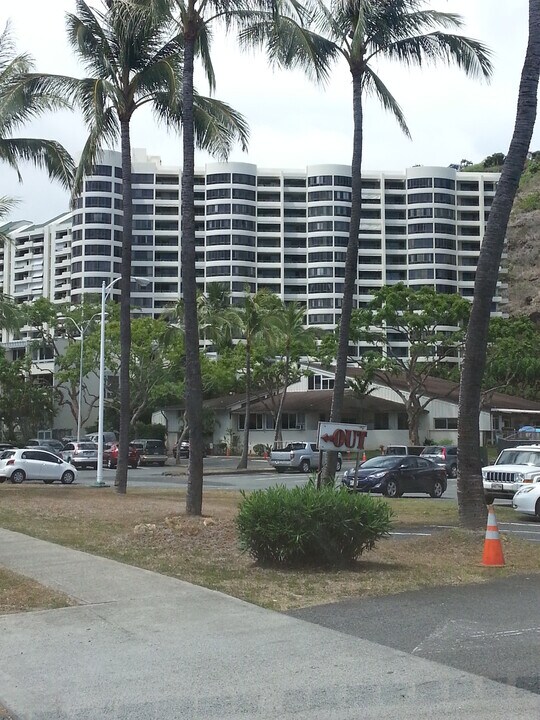 6770 Hawaii Kai Dr, Unit 607 in Honolulu, HI - Building Photo