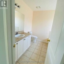 3090 Stone Ridge Blvd in Orillia, ON - Building Photo - Building Photo