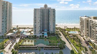 1520 Gulf Blvd in Clearwater, FL - Building Photo