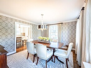 99 Thayer Rd in Manhasset, NY - Building Photo - Building Photo