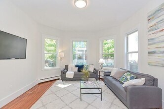 28 Inman St in Cambridge, MA - Building Photo - Building Photo