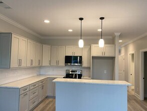 102 Maple Vw Dr, Unit 102 in Lebanon, TN - Foto de edificio - Building Photo