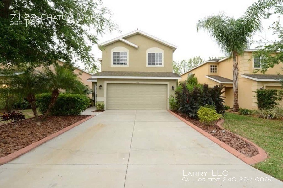 7129 Chatum Light Run-Unit -D in Bradenton, FL - Building Photo