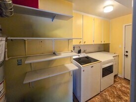 635 S Cedar St in Colville, WA - Building Photo