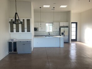 5730 N Williams Dr in Tucson, AZ - Building Photo - Building Photo