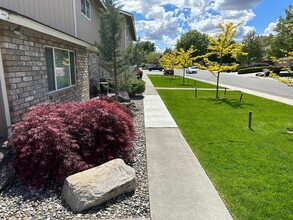 2312 Hood Ave, Unit H in Richland, WA - Foto de edificio - Building Photo