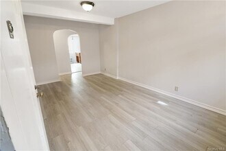 4023 Duryea Ave, Unit 1 in Bronx, NY - Building Photo - Building Photo