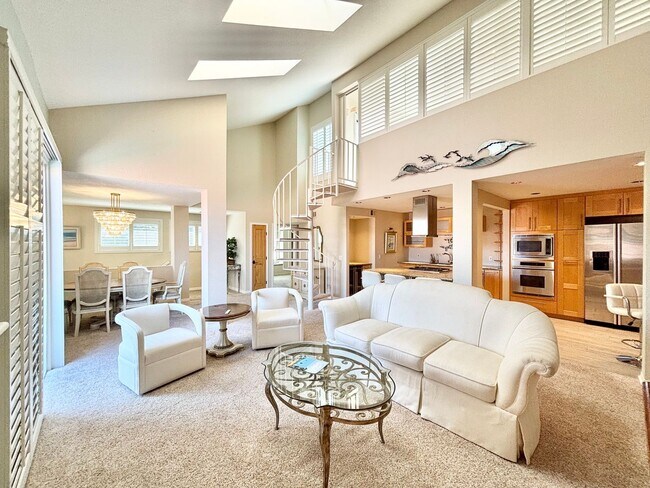 2231 Martinique Ln in Oxnard, CA - Building Photo - Building Photo