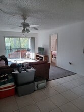 114 Palmetto Ct in Oldsmar, FL - Building Photo - Building Photo