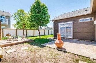 2708 Donnas Way Cir in Manhattan, KS - Building Photo - Building Photo