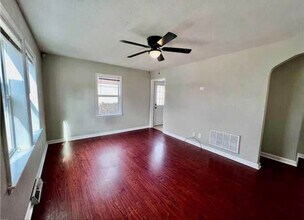 306 E Leicester Ave in Norfolk, VA - Foto de edificio - Building Photo