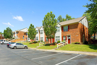 Meadowridge Apartments in Franklin, VA - Building Photo - Building Photo