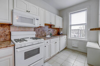 122 W 39th St in Bayonne, NJ - Building Photo - Building Photo