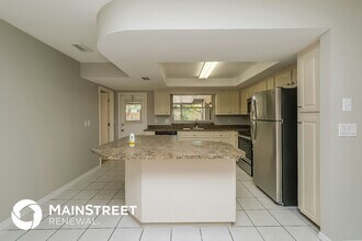 3103 Apricot St in Seffner, FL - Building Photo - Building Photo