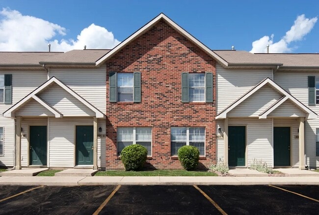 Glenwood Village in Findlay, OH - Building Photo - Building Photo