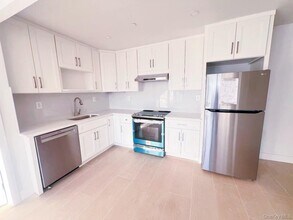 165-02 Sanford Ave in Queens, NY - Building Photo - Building Photo