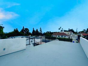 3014 Kingsley St in San Diego, CA - Building Photo - Building Photo