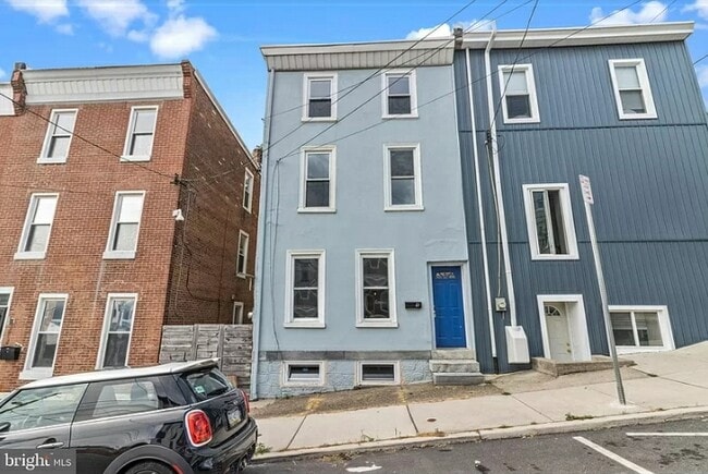 214 Hermitage St