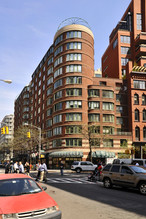 Greenwich Court in New York, NY - Building Photo - Building Photo