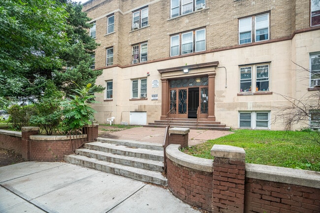 365 12th Avenue Apartments in Paterson, NJ - Foto de edificio - Building Photo