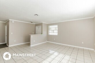 381 NE 164th St in Miami, FL - Building Photo - Building Photo