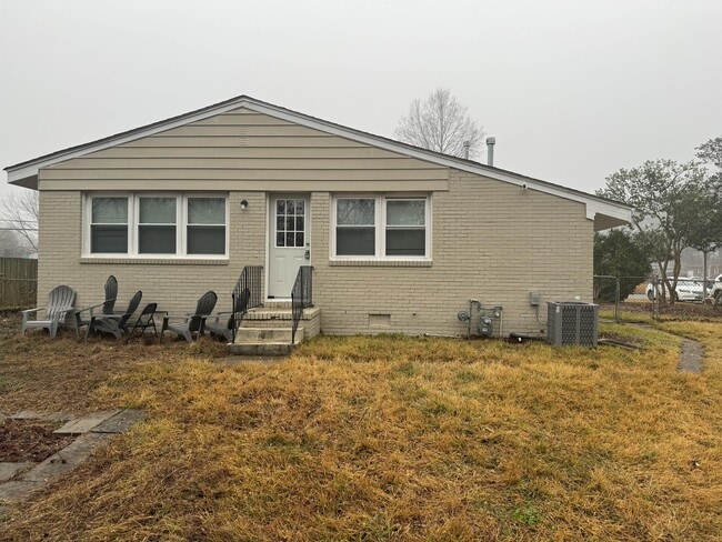 4717 Holladay Rd in Virginia Beach, VA - Building Photo - Building Photo