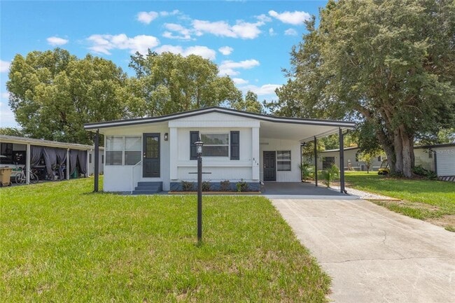 814 Roseapple Ave in Lady Lake, FL - Building Photo - Building Photo