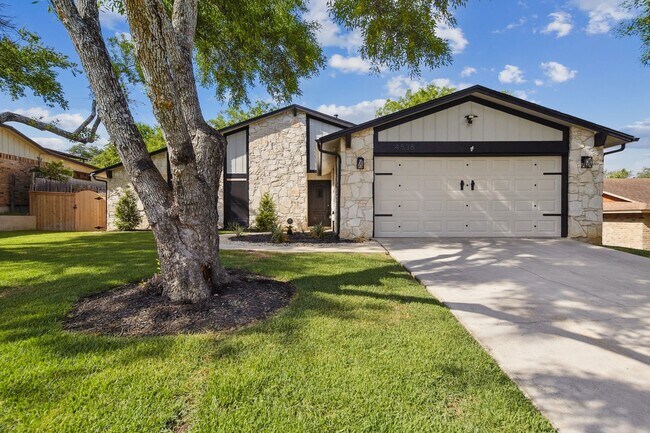4538 Bridgewood St in San Antonio, TX - Building Photo - Building Photo