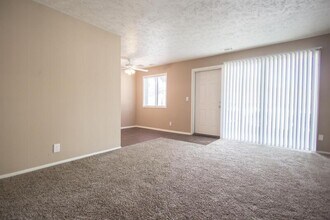 11724 Arbor St in Omaha, NE - Building Photo - Building Photo