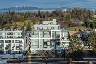 Hawthorne in Vancouver, BC - Building Photo - Building Photo