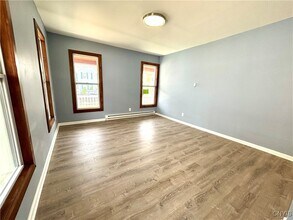 7 Grove Ave in Auburn, NY - Building Photo - Building Photo