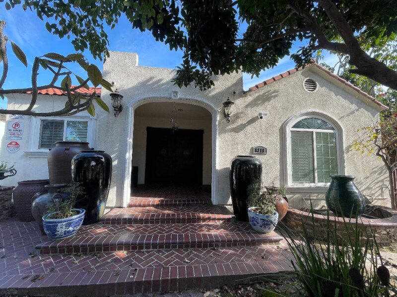 1311 S Ross St in Santa Ana, CA - Foto de edificio