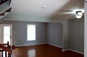 445 Woodhill Dr in Owings Mills, MD - Building Photo - Building Photo