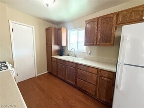 4833 Stillwater Ave in Las Vegas, NV - Building Photo - Building Photo