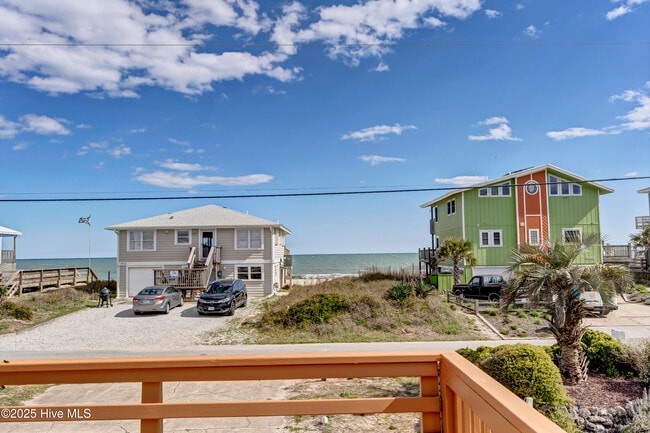 1013 N Shore Dr in Surf City, NC - Building Photo - Building Photo