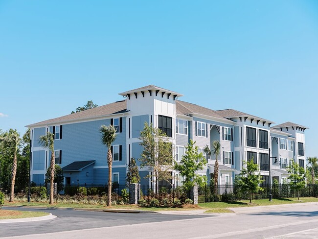 Tapestry Park in Garden City, GA - Foto de edificio - Building Photo