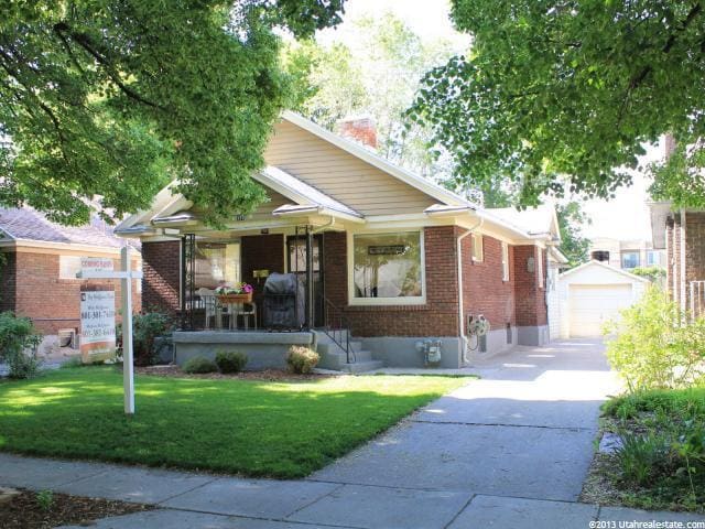 property at 157 Williams Ave S