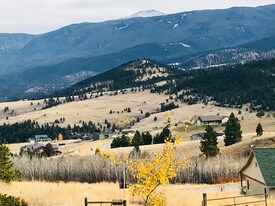 9 Barefoot Springs Ln in Jefferson City, MT - Building Photo