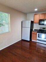 513 Wolf St, Unit #3