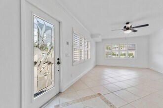 2406 SW Danbury Ln in Palm City, FL - Building Photo - Building Photo