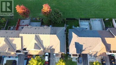 71 Beavervalley Dr in Brampton, ON - Building Photo - Building Photo