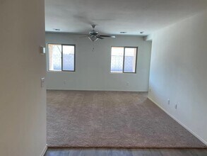 541 W Black Hawk Pl in Casa Grande, AZ - Building Photo - Building Photo
