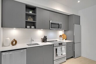 30 Ordnance St in Toronto, ON - Building Photo - Building Photo