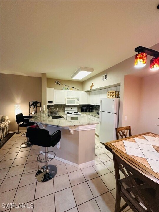 15605 Ocean Walk Circle in Ft. Myers, FL - Building Photo