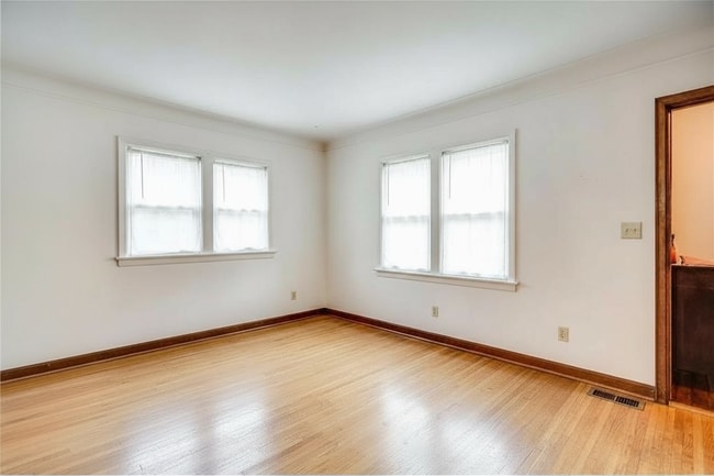 134 Warwick St SE, Unit R in Minneapolis, MN - Building Photo - Building Photo