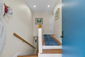 157 Harrison Ave in Newport, RI - Building Photo - Building Photo